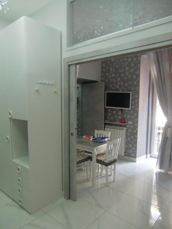 Guesthouse Aaron2 Νάπολη Εξωτερικό φωτογραφία