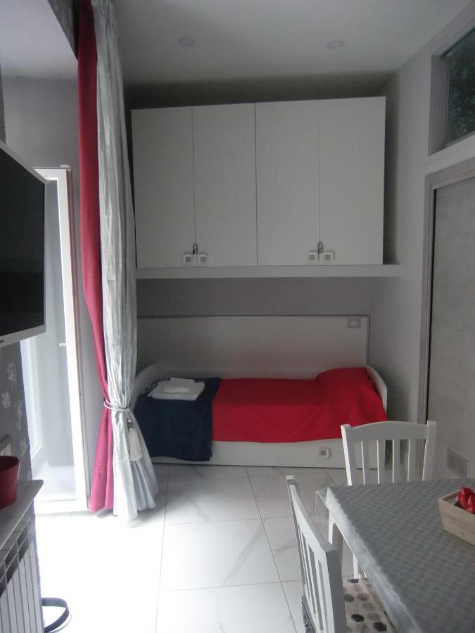 Guesthouse Aaron2 Νάπολη Εξωτερικό φωτογραφία
