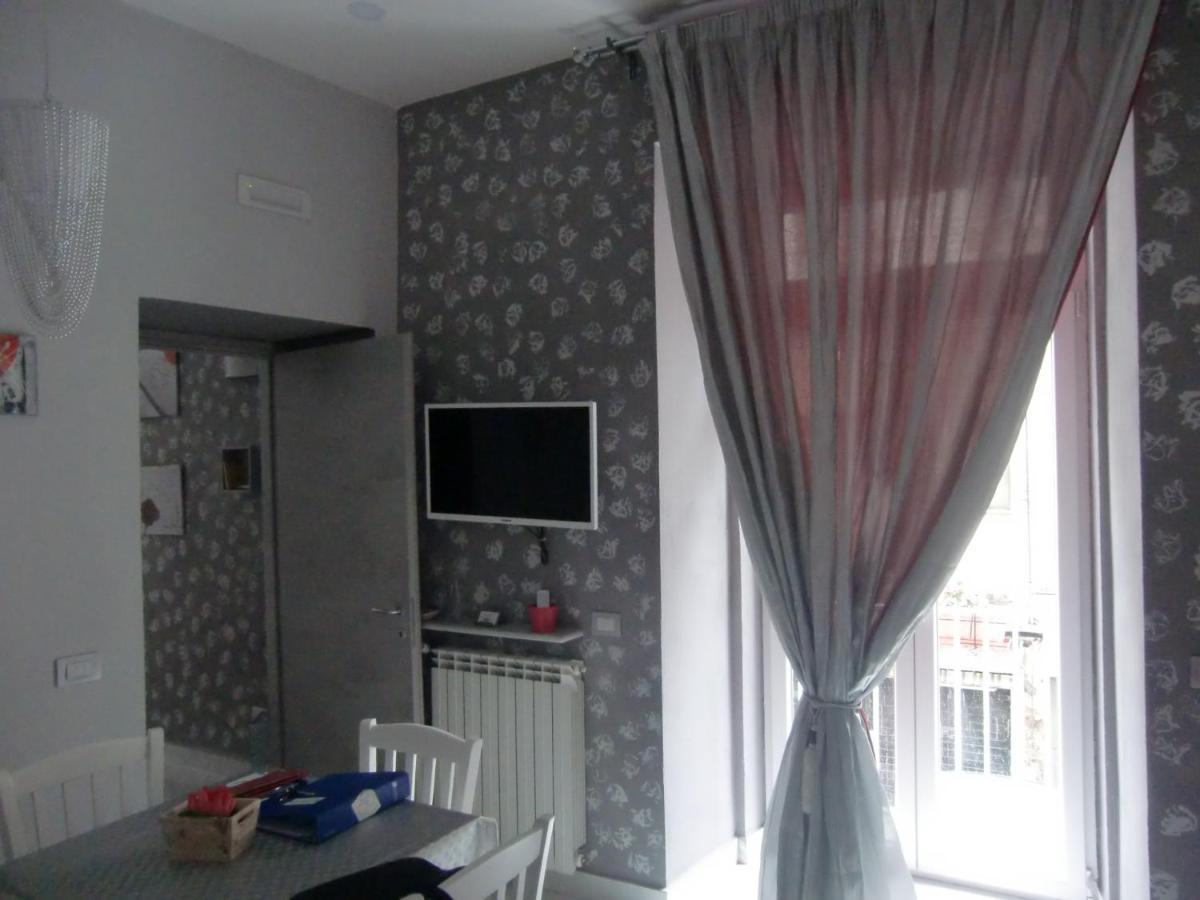 Guesthouse Aaron2 Νάπολη Εξωτερικό φωτογραφία